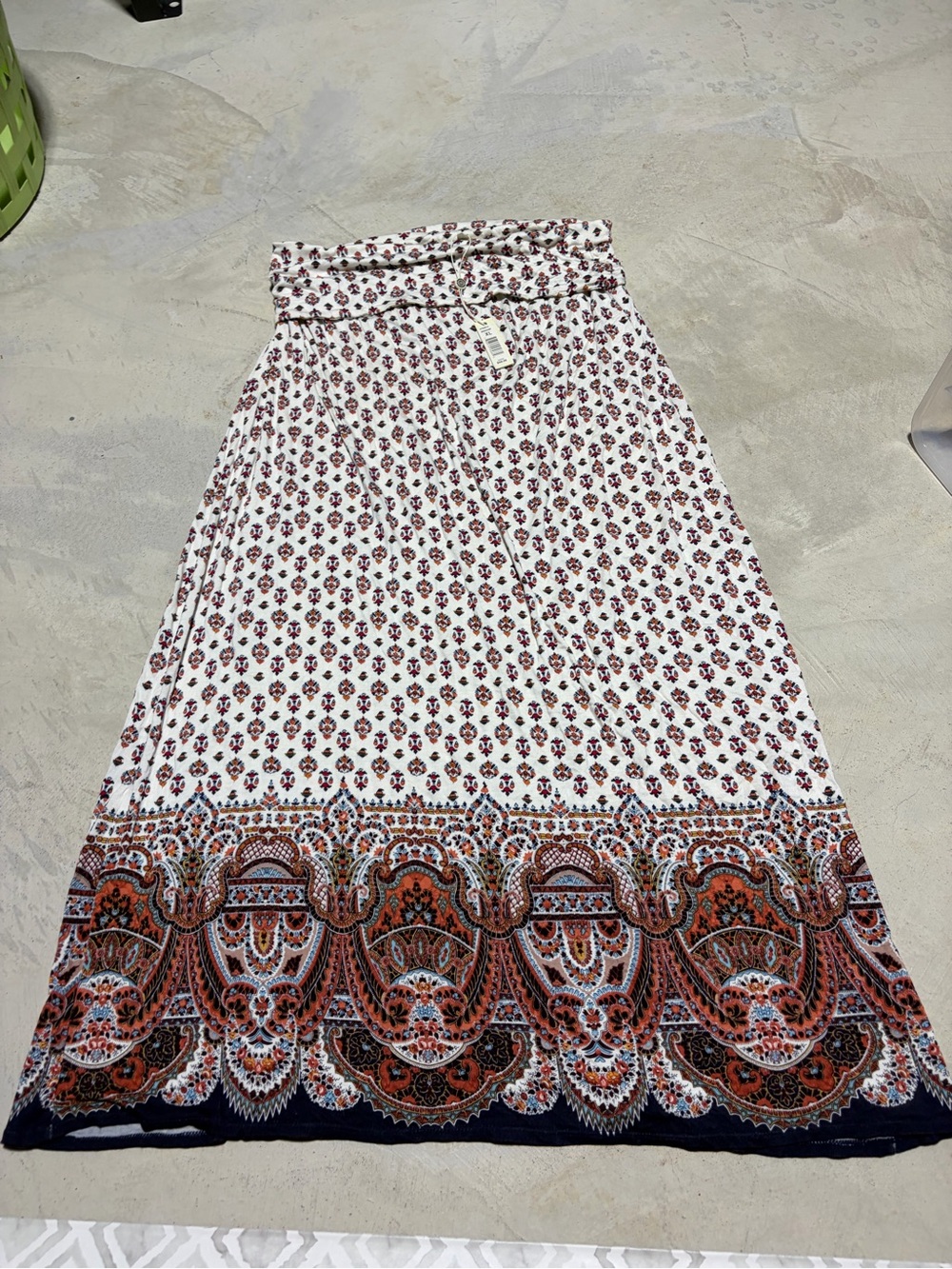 Max studio NWT Women's cream Rust Patterned Maxi Skirt MSRP$68 XL
